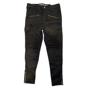 Black High Rise Jegging